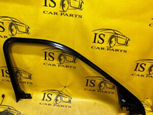 LISTWA RAMKA SZYBY DRZWI PRZÓD PRAWA PRAWY RANGE ROVER EVOQUE II L551