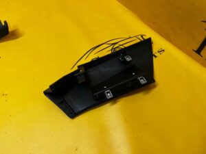 OSŁONA ZAŚLEPKA TAPICERKA KONSOLI DESKI PRAWA AUDI SQ7 Q7 4M0