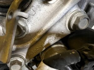 ZWROTNICA TARCZA ZACISK TYŁ LEWY FORD FUSION LIFT USA 2.0 ECOBOOST AWD 4X4