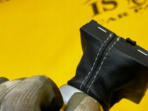 GAŁKA MIESZEK WYBIERAK ZMIANY BIEGÓW AUTOMAT AUDI Q7 SQ7 4M0