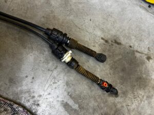 GAŁKA MANETKA WYBIERAK SKRZYNI 6 BIEGÓW DACIA LODGY LIFT 1.5 BLUE DCI