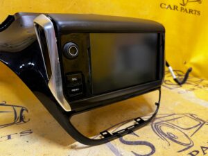 NAWIGACJA EKRAN WYŚWIETLACZ DEKOR RAMKA KONSOLI PEUGEOT 208 A9 LIFT