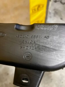 WLOT DOLOT KANAŁ POWIETRZA RANGE ROVER EVOQUE II L551