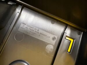 MOCOWANIE WSPORNIK WYKŁADZINY BAGAŻNIKA LEWY TESLA MODEL 3 PRZEDLIFT