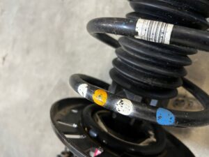 NOGA AMORTYZATOR ZWROTNICA PRZÓD PRAWY CITROEN C4 GRAND PICASSO II 1.6 THP