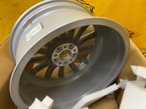 FELGA ALUMINIOWA 9.5 J x 19″ 5×112 ET39 BMW 7 G11 G12 6 G32 NOWA OEM