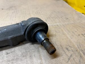 WAHACZ PRZÓD PRZEDNI PRAWY MERCEDES CLS W218 4WD 4X4