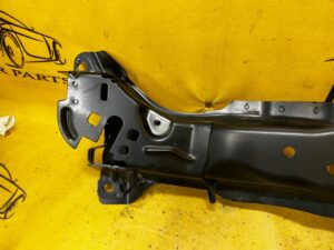 UCHWYT PODPORA PŁYTA PODŁOGI NADWOZIA LAND ROVER DISCOVERY SPORT L550