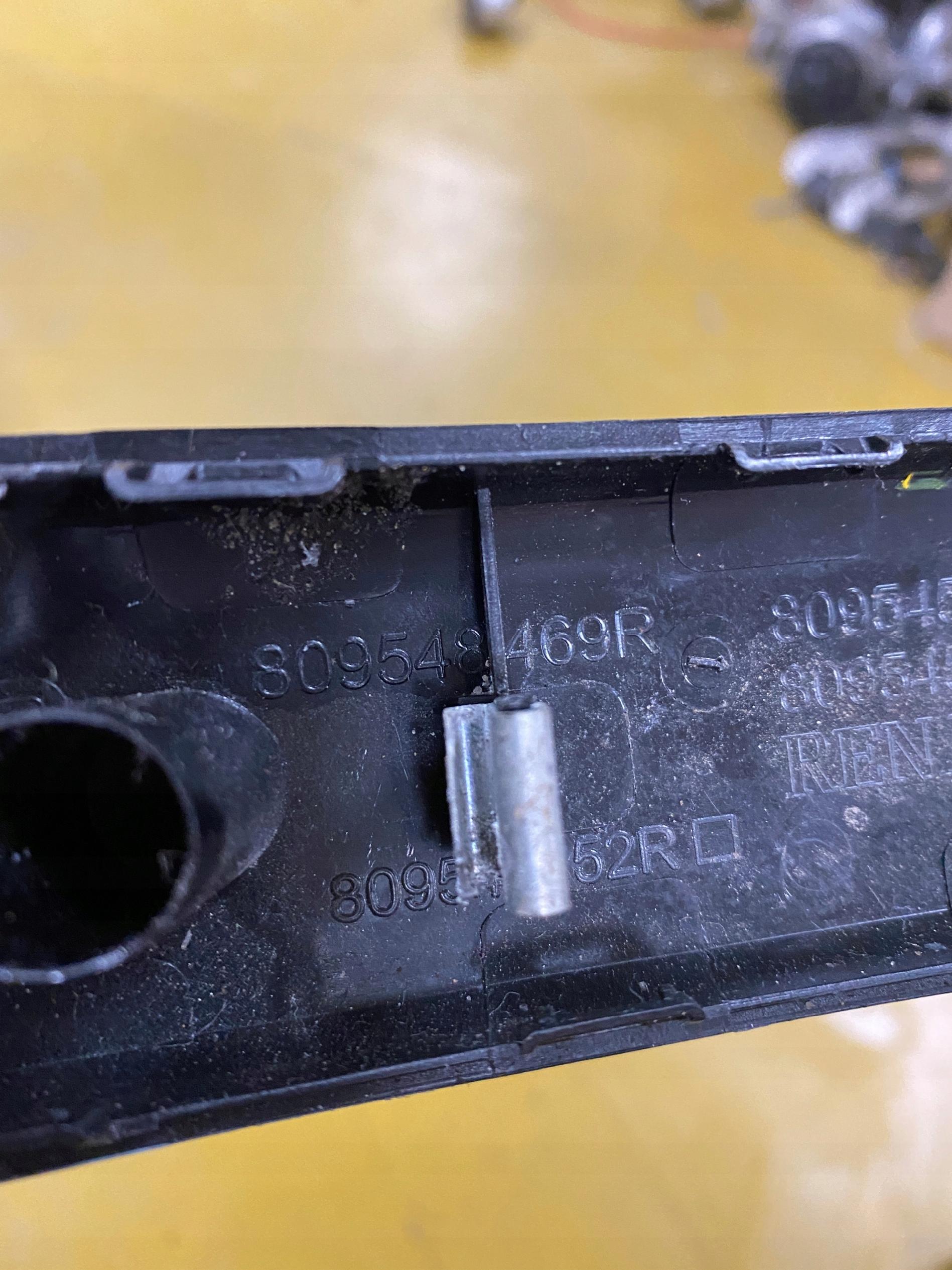 OSŁONA RĄCZKA DEKOR BOCZKA DACIA SANDERO II