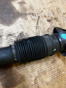 AMORTYZATOR TYŁ TYLNY AKTYWNY MERCEDES GL X166