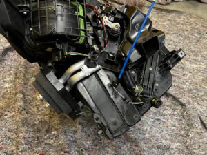 KOMPLETNA NAGRZEWNICA PAROWNIK DMUCHAWA DACIA JOGGER 1.0 TCE 2022R EU