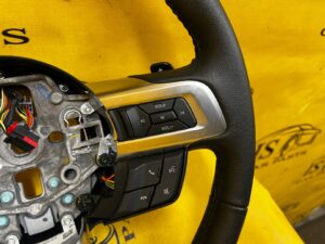 KIEROWNICA SKÓRA MULTIFUNKCJA MANETKI ŁOPATKI FORD MUSTANG VI USA