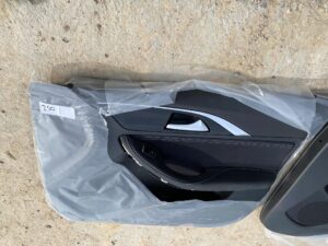 TAPICERKA BOCZEK DRZWI LEWY TYŁ INFINITI Q30 EU