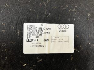 POSZYCIE TAPICERKA BOCZEK KLAPY AUDI A4 B9 SEDAN