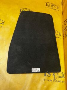 DYWANIK WYCIERACZKA WELUROWY ORYGINALNY PRZÓD PRAWY FORD FIESTA MK8