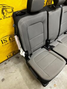 KOMPLET FOTELE PRZÓD KANAPA TYŁ FORD ESCAPE MK4 1.5 EB