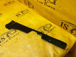 LISTWA OSŁONA BLENDA RYNIENKI ZAWIASU BAGAŻNIKA TYŁ PRAWA FORD EXPLORER MK6