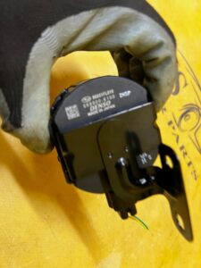 GŁOŚNIK SYGNAŁ OSTRZEGAWCZY BRZĘCZYK DLA PIESZYCH SUBARU FORESTER VI SL 25-