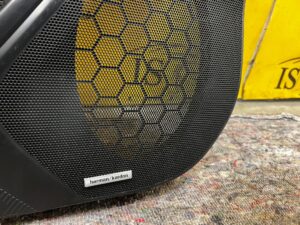 TAPICERKA BOCZEK DRZWI PRZÓD LEWY HARMAN/KARDON SUBARU FORESTER VI SL 25-