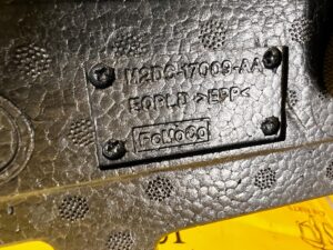 STYROPIAN WKŁAD BAGAŻNIKA SCHOWKA NA NARZĘDZIA FORD BRONCO 21-