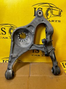 JEEP GRAND CHEROKEE WK2 WAHACZ TYLNY PRAWY DOLNY