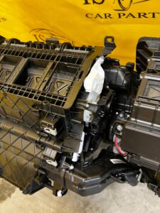 KOMPLETNA NAGRZEWNICA DMUCHAWA KLIMATYZACJI FORD KUGA MK3 LIFT EU