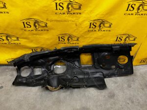 WYGŁUSZENIE ŚCIANY GRODZIOWEJ GRODZI BMW 1 F40