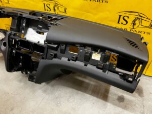 GOŁA DESKA ROZDZIELCZA KONSOLA INFINITI Q30 QX30