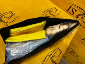 ZESTAW BEZPIECZEŃSTWA KAMIZELKA TRÓJKĄT APTECZKA ORYGINALNY RENAULT