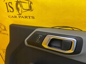 TAPICERKA BOCZEK DRZWI PRZÓD PRAWY 4 DRZWI FORD BRONCO 21-