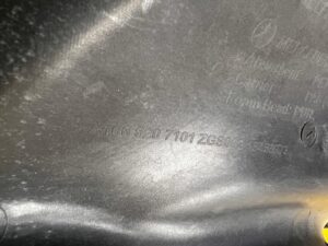 PODSZYBIE OSŁONA PODSZYBIA PRAWE PRAWA MERCEDES GLS X166