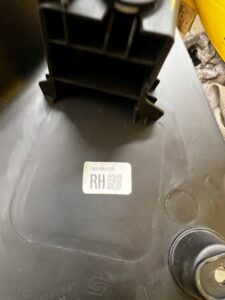 POSZYCIE OSŁONA SŁUPKA ŚRODKOWEGO B PRAWA PRAWY DACIA JOGGER