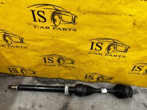 PÓŁOŚ PRZÓD PRZEDNIA PRAWY PRAWA INFINITI Q30 MERCEDES A W176 1.5 DIESEL