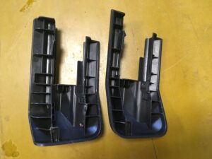 OSŁONA PROWADNICY SZYNY FOTELA MERCEDES INFINITI