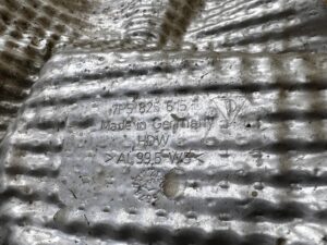 OSŁONA TERMICZNA LEWA PORSCHE CAYENNE II 7P5