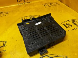 PÓŁKA SCHOWKA KIESZEŃ KSIĄŻKI FORD FIESTA MK8