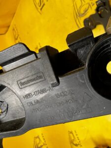 KOMPLET ŚLIZG MOCOWANIE WSPORNIK ZDERZAKA TYŁ PRAWY LEWY FORD FIESTA MK8