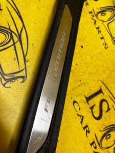 OSŁONA LISTWA PROGU PRAWY PRZÓD JAGUAR E-PACE X540