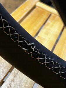 SKÓRZANA KIEROWNICA AUTOMAT ŁOPATKI INFINITI Q30