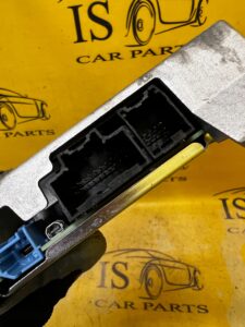 WZMACNIACZ GŁOŚNIKÓW NAGŁOŚNIENIA FORD KUGA MK3