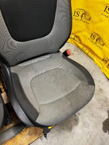 FOTEL PRZÓD PRAWY PASAŻERA AIRBAG ISOFIX RENAULT CAPTUR I PRZEDLIFT EU