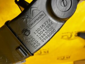 KANAŁ NAWIEW TUNEL POWIETRZA LEWY PRZÓD PEUGEOT 308 II T9 EU