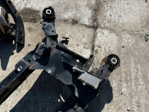 WÓZEK BELKA SANKI TYŁ LAND ROVER DISCOVERY SPORT V L550 LIFT 2.0 D 4WD 4X4