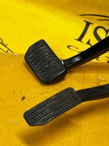 PEDAŁY GAZ HAMULEC LR DISCOVERY V 5 EUROPA