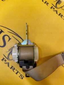 PRAWY LEWY PAS BEZPIECZEŃSTWA TYŁ JASNY BMW 5 F10