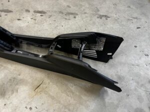 TUNEL ŚRODKOWY SCHOWEK UCHWYT NA KUBEK CUPHOLDER PEUGEOT 208 I A9 EU