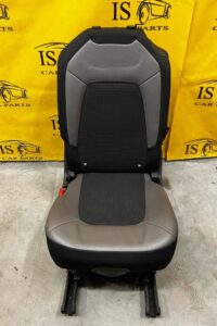 FOTEL DRUGIEGO RZĘDU PÓŁ SKÓRA GRAND C4 PICASSO II