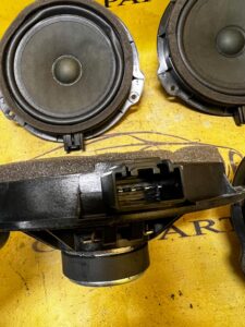 KOMPLET GŁOŚNIKI DRZWI PRZÓD TYŁ LEWE PRAWE BANG OLUFSEN FORD KUGA MK3