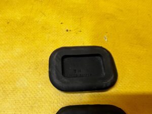 2 X OSŁONA ZAŚLEPKA DEKIEL OTWORU DRZWI CHEVROLET CORVETTE C5 97-04