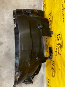 NADKOLE PRZÓD PRZEDNIE PRAWY PRAWE ANTENA FORD RANGER MK5 V WILDTRAK